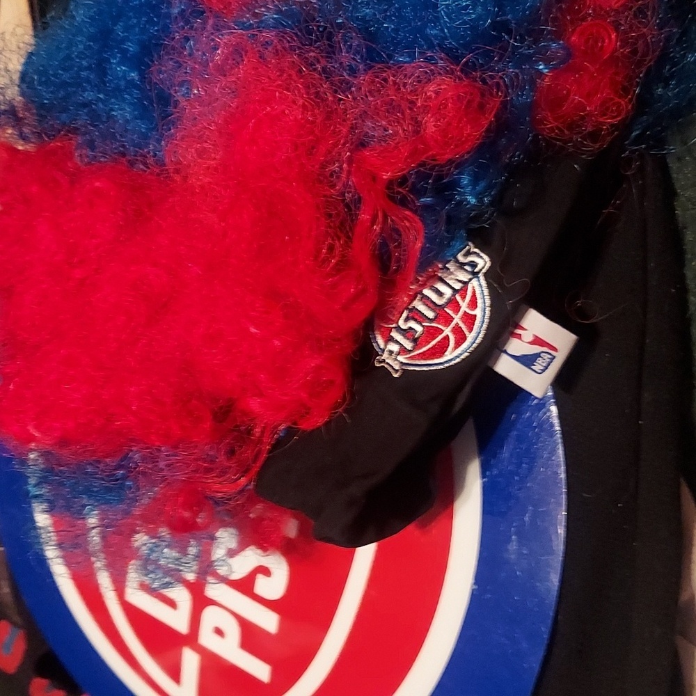Y2k offical nba merch. FEAR THE FRO. detroit pistons bad boys II Ben wallace fro